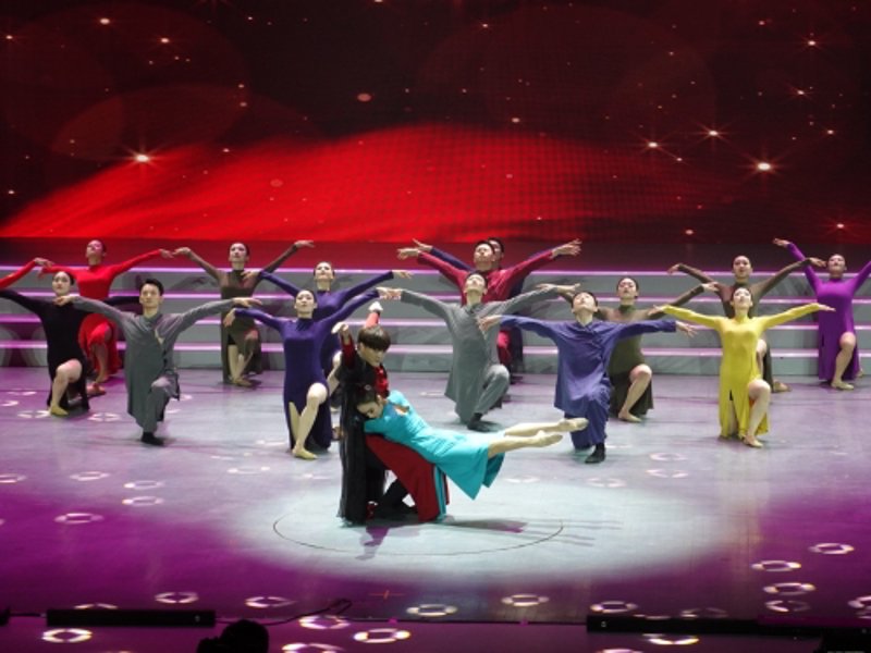 企业年会舞蹈:用优雅演绎企业文化